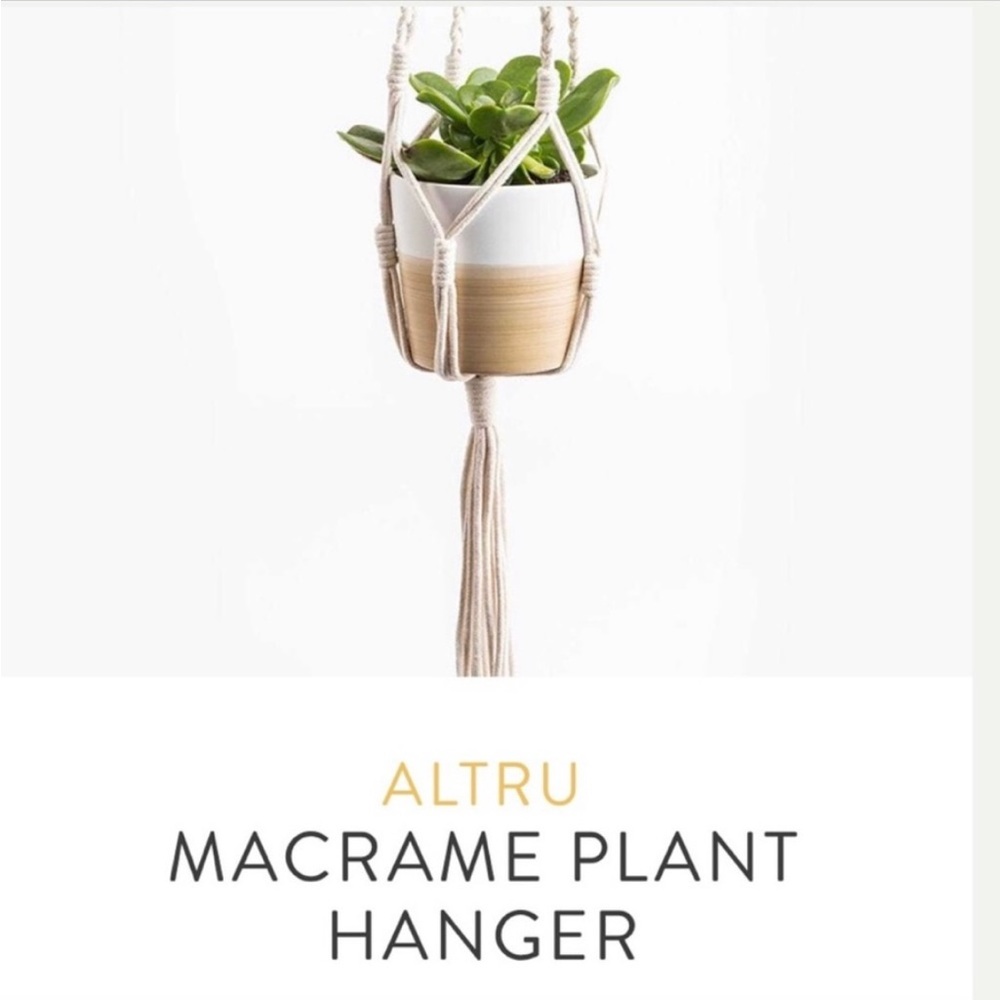 Altru macrame plant hanger; NEW